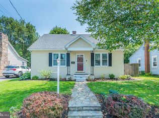 24 E Pine St, Mount Holly Springs, PA 17065