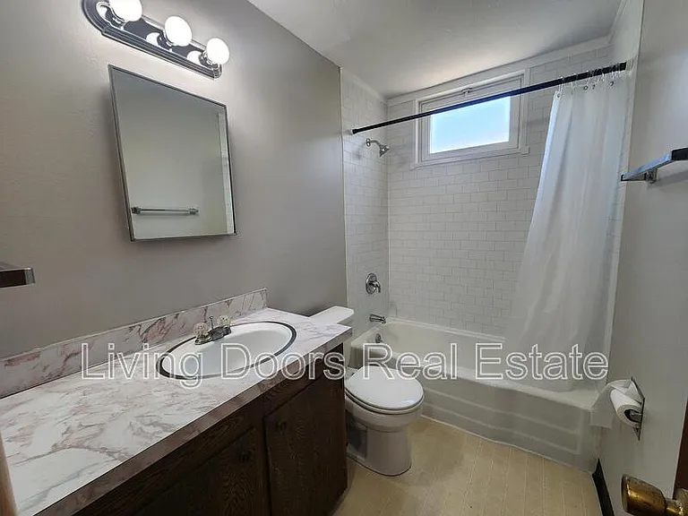 849 S 45th St — Photo 7