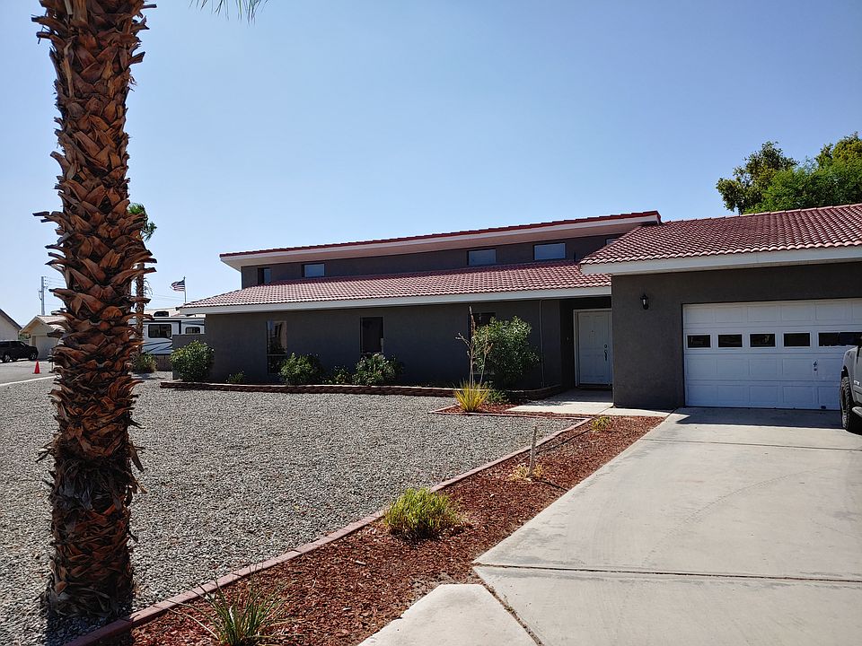 1st image of 11817 S Via Salida