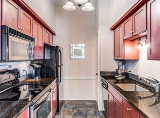 10421 High Hollows Dr APT 111, Dallas, TX 75230