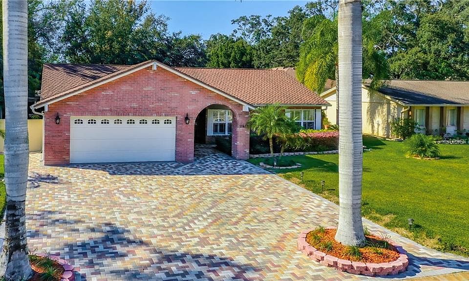 1st image of 11418 Country Oaks Dr
