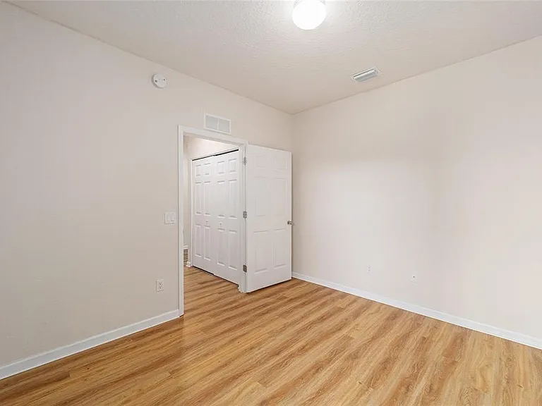 4570 SW 52nd Cir #107 — Photo 27