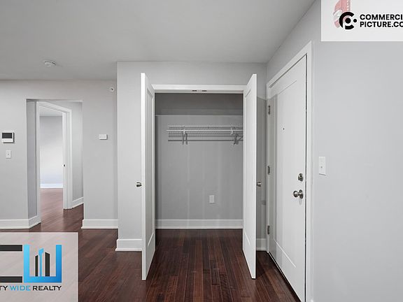 4th image of 302 Richmond St #4F
