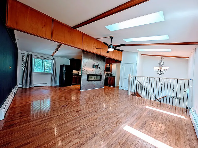 26745 Freeport Ave — Photo 6