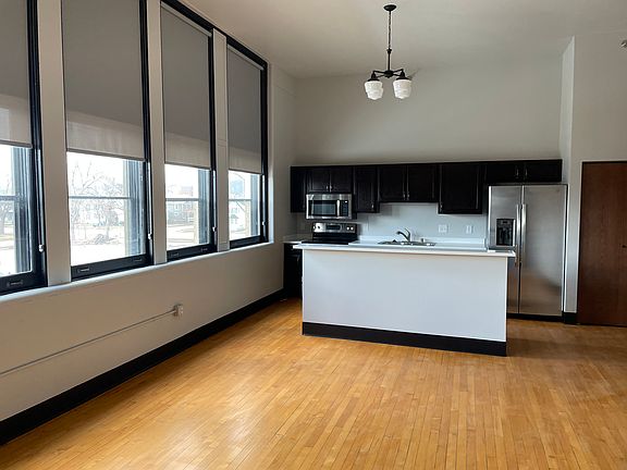 2nd image of 317 Market St #103