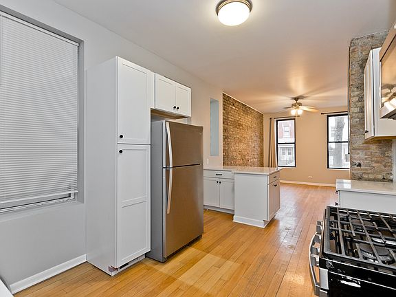 4th image of 2117 N Winchester Ave APT 1F