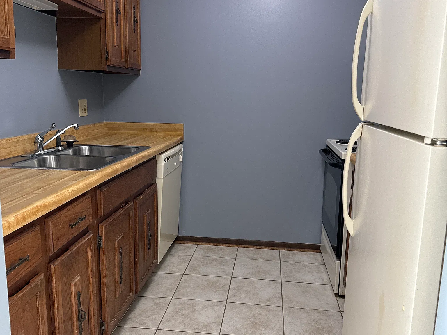 1 bed, 700 sqft, $1,200 — Photo 2