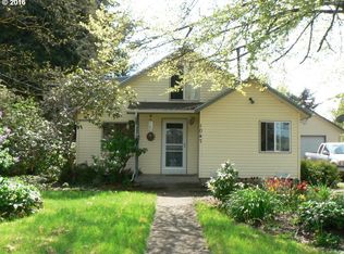 1047 Tyler Ave, Cottage Grove, OR 97424