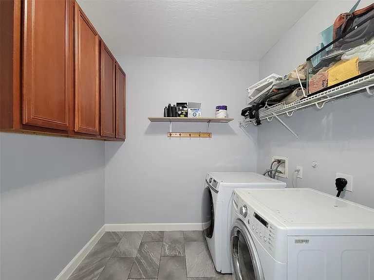 7506 Boxwood Ridge Ln — Photo 40
