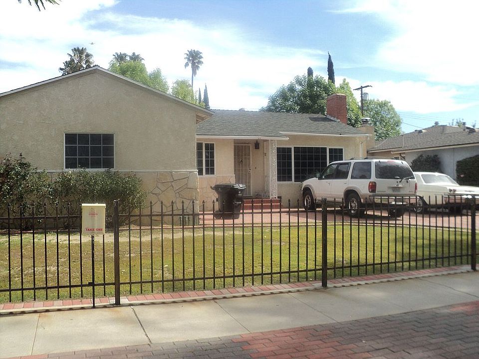 1st image of 7118 Lasaine Ave