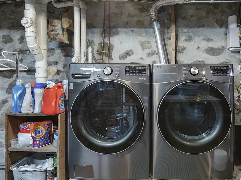 Laundry Room Cabinet