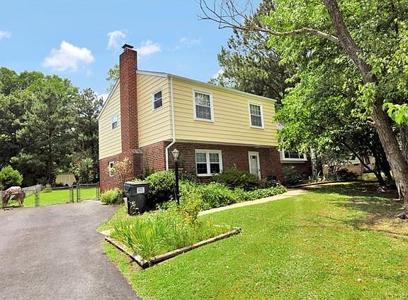 2nd image of 6200 Halrose Ln