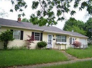 3904 Warren Blvd, Rockford, IL 61108