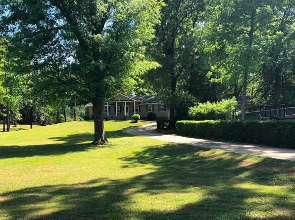 716 Lincoln St E, Thorsby, AL 35171