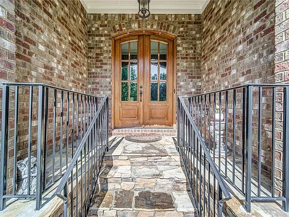 2nd image of 2195 Bryant Pointe Dr
