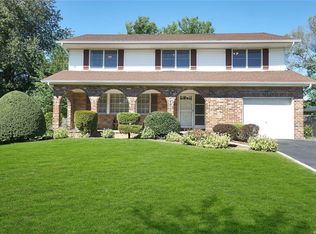 50 Carnegie Dr, Smithtown, NY 11787