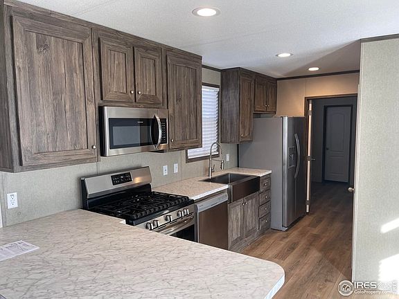 3rd image of 3109 E Mulberry St #15