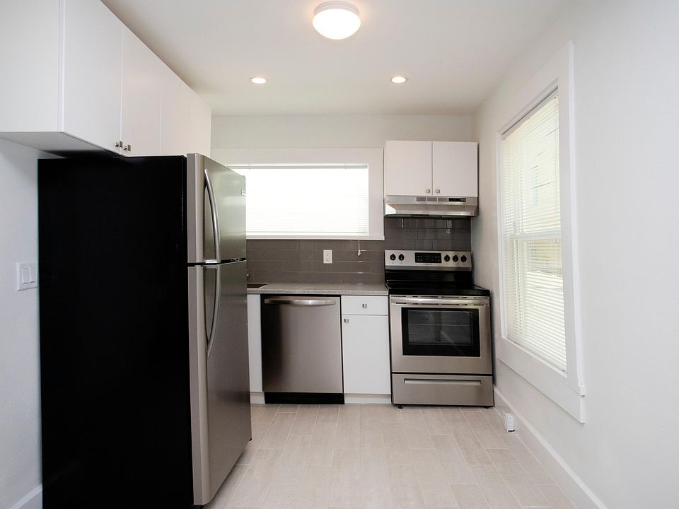 1st image of 333 1/2 5th St S APT 2A