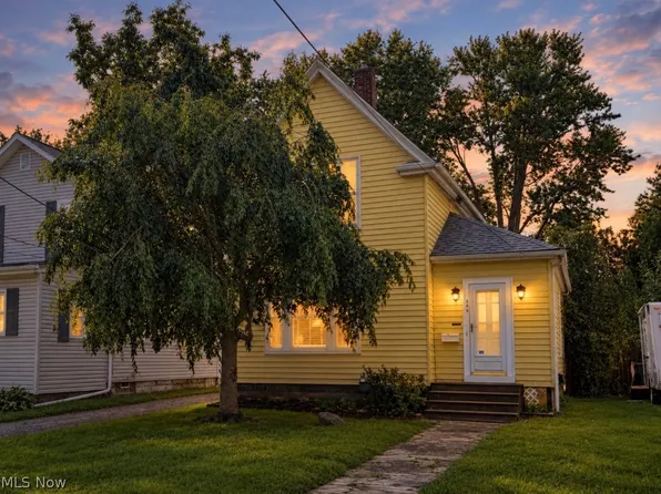 339 Columbus St, Elyria, OH 44035