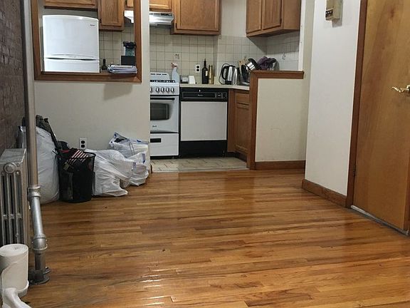2nd image of 247 E 94th St #5Z