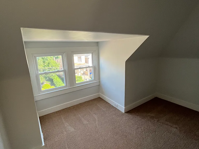 3255 Pinehurst Ave #2 — Photo 8