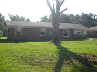 10625 Oak St, Ocean Springs, MS 39565