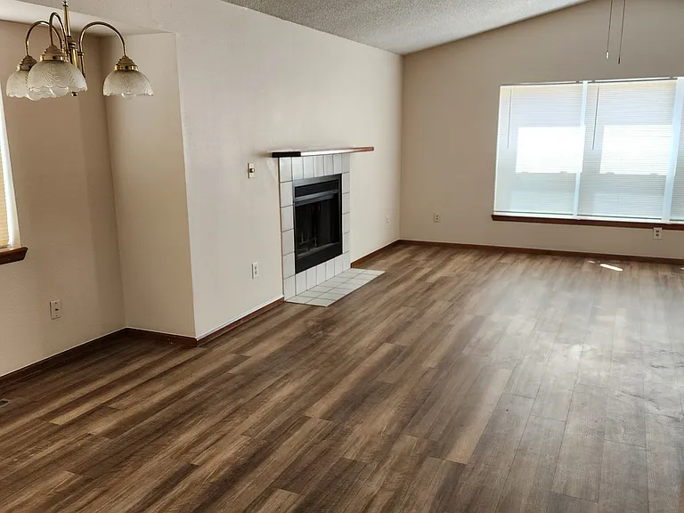 2730 Bluegrass Dr — Photo 8