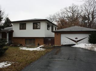 9143 S 88th Ave, Oak Lawn, IL