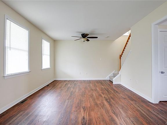5th image of 2308 Barton Ave