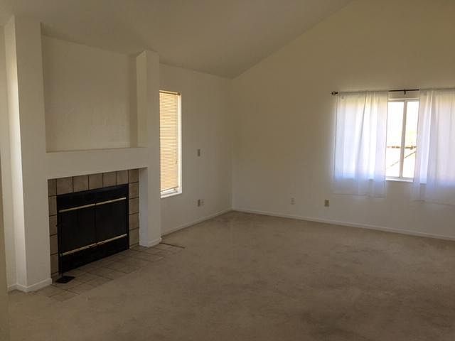 2nd image of 1041 Aimee Ln