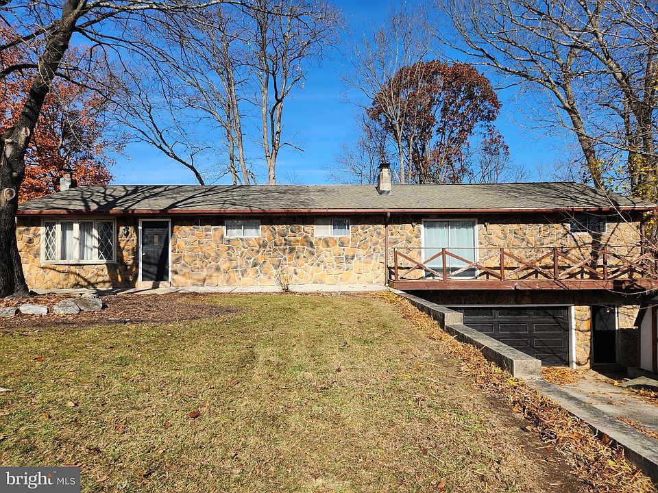 1st image of 5404 Laurie Ln