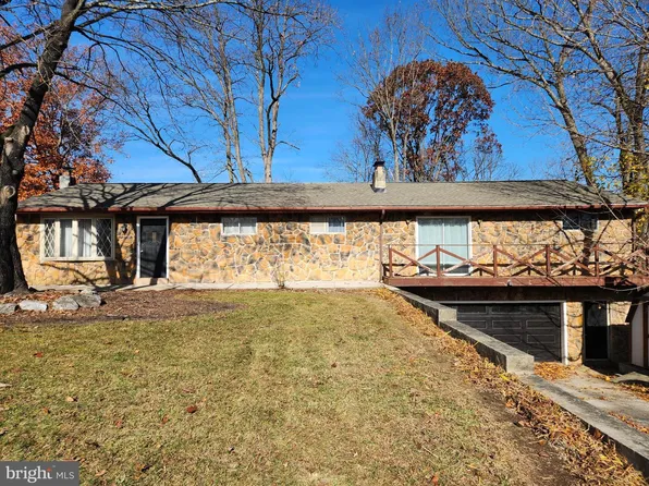 5404 Laurie Ln, Enola, PA 17025