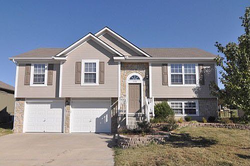 1st image of 408 NW Europa Dr