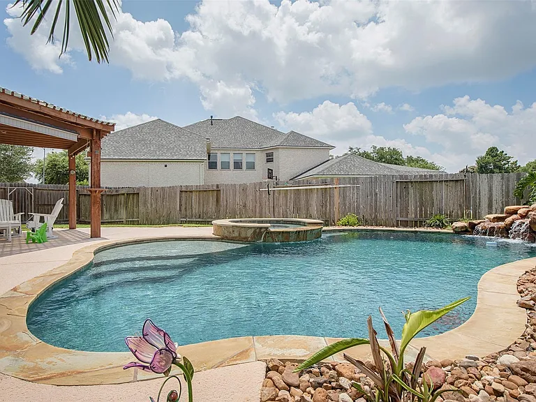 2110 Stonehollow Ct — Photo 27
