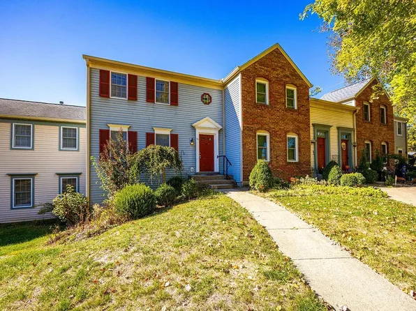 40 Charleston Dr, Oxford, OH 45056