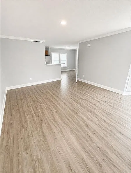 3 bed, 1400 sqft, $1,800 — Photo 3