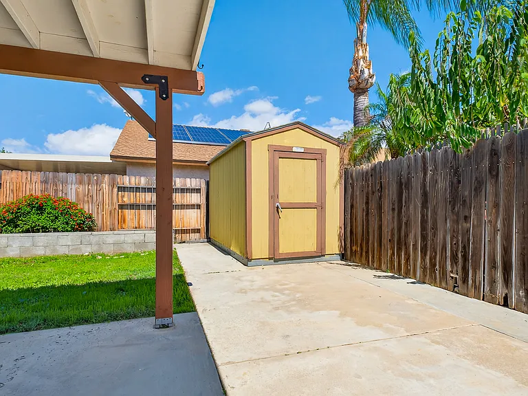 2051 Sycamore Ct — Photo 32