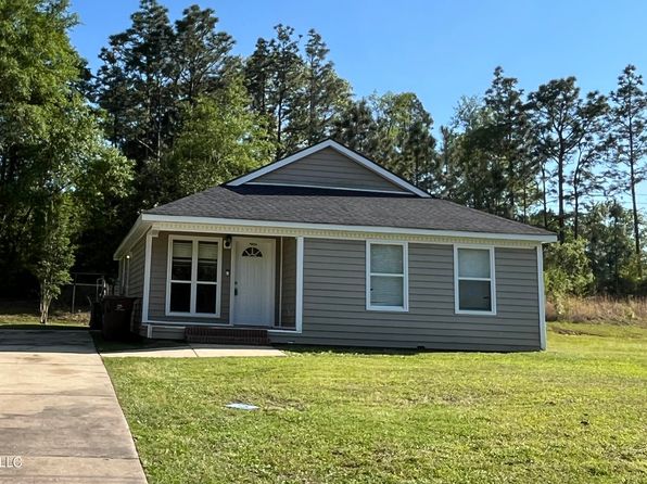 19211 Crestwick St, Saucier, MS 39574