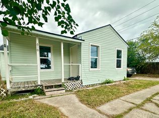 610 Robert Dr, Corpus Christi, TX 78412