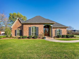 181 Lake Decade Ct, Houma, LA 70360