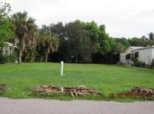 272 Riverwood Rd, Naples, FL 34114