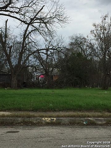 2nd image of 927 Canton