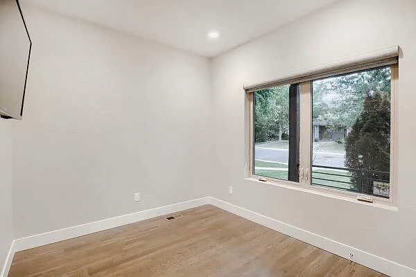2435 S High St — Photo 8
