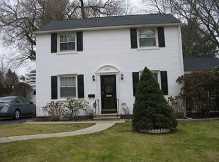 2429 W Livingston St, Allentown, PA 18104