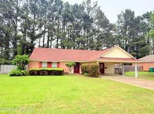 764 Scenic Dr, Grenada, MS 38901