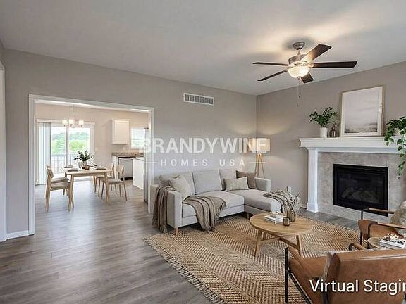2nd image of 712 Poplar Cir