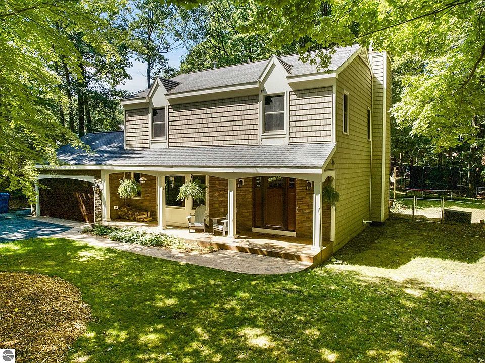 1st image of 4217 E Timberwood Dr