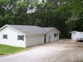 725 Adams St, Warsaw, IL 62379