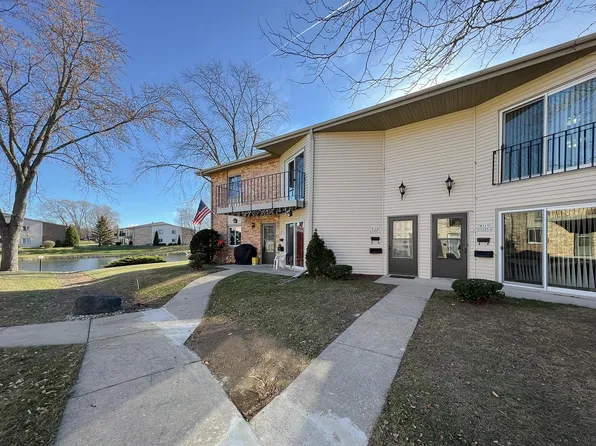 W169N11552 Biscayne DRIVE #P-13, Germantown, WI 53022