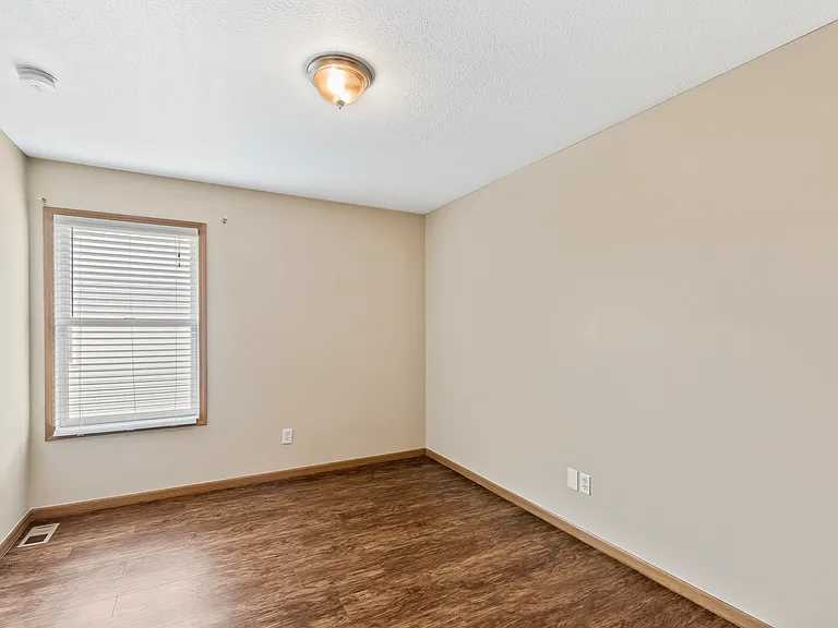 77 W Fieldstone — Photo 10